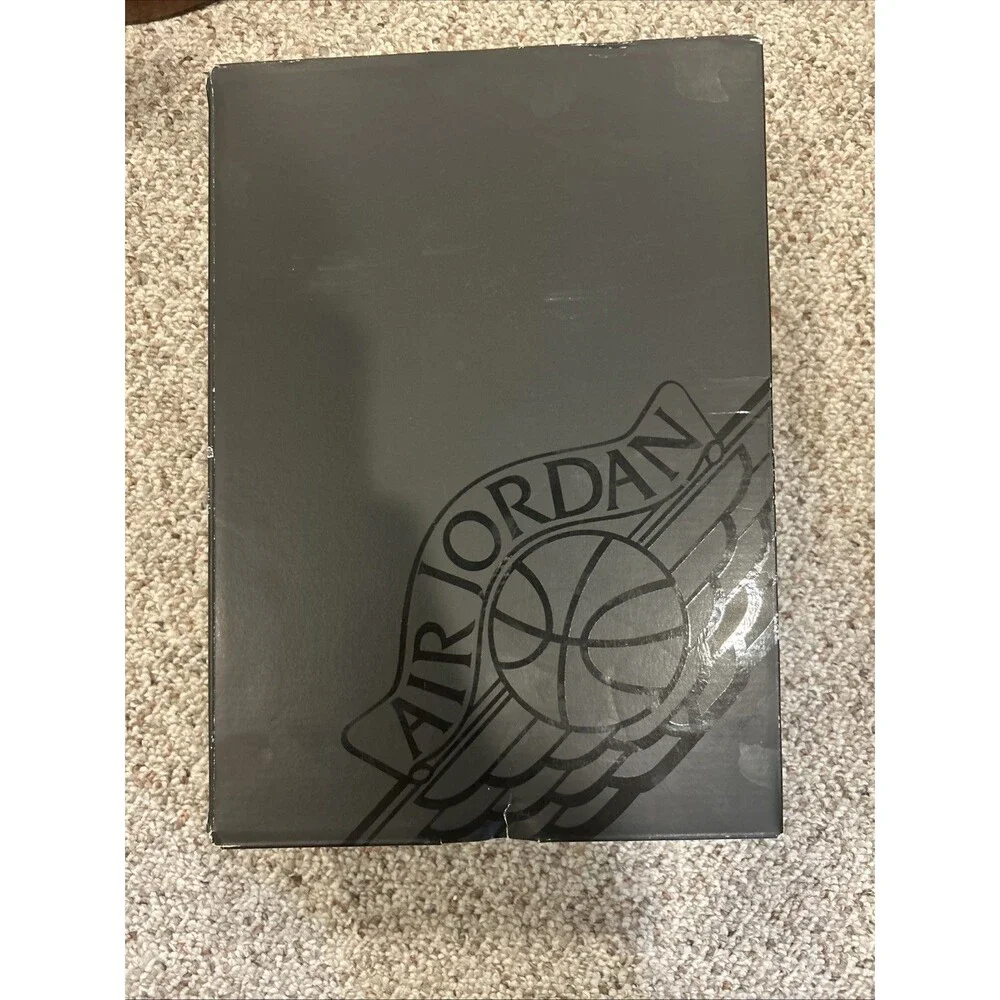 Nike Air Jordan 1 Mid Men’s Size 11 — Gently Used, Great Condition - Picture 2 of 6